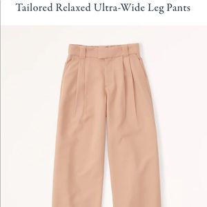 NWT Abercrombie & Fitch work pants! Size L. Never worn - tan